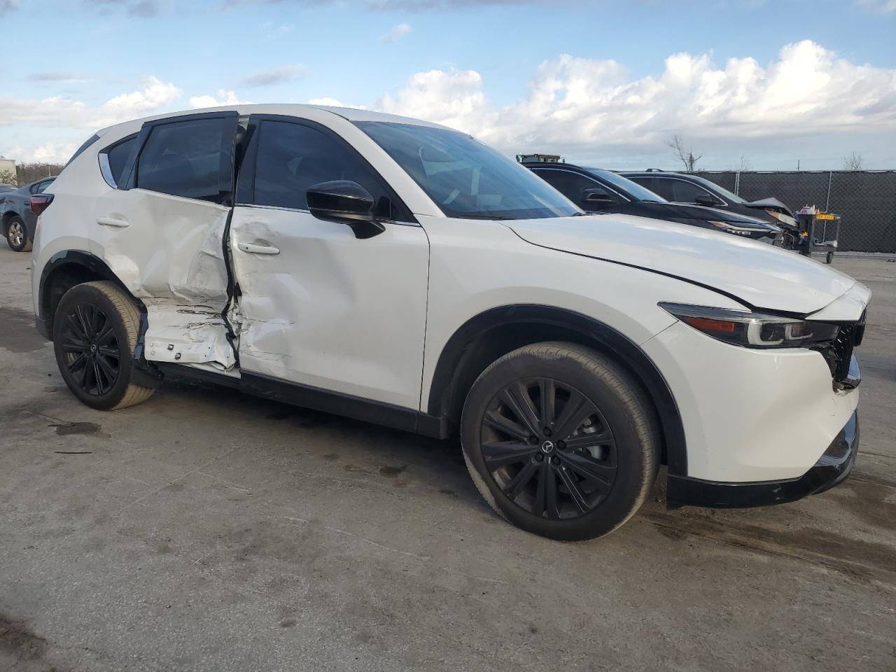 2024 MAZDA CX-5 PREMI - Image 4