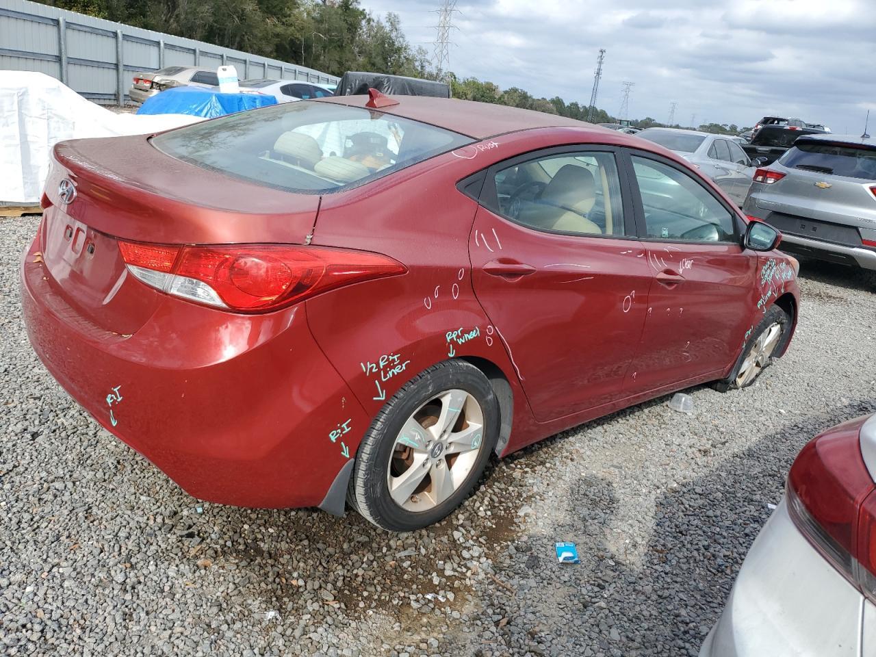 2013 HYUNDAI ELANTRA GL - Image 3