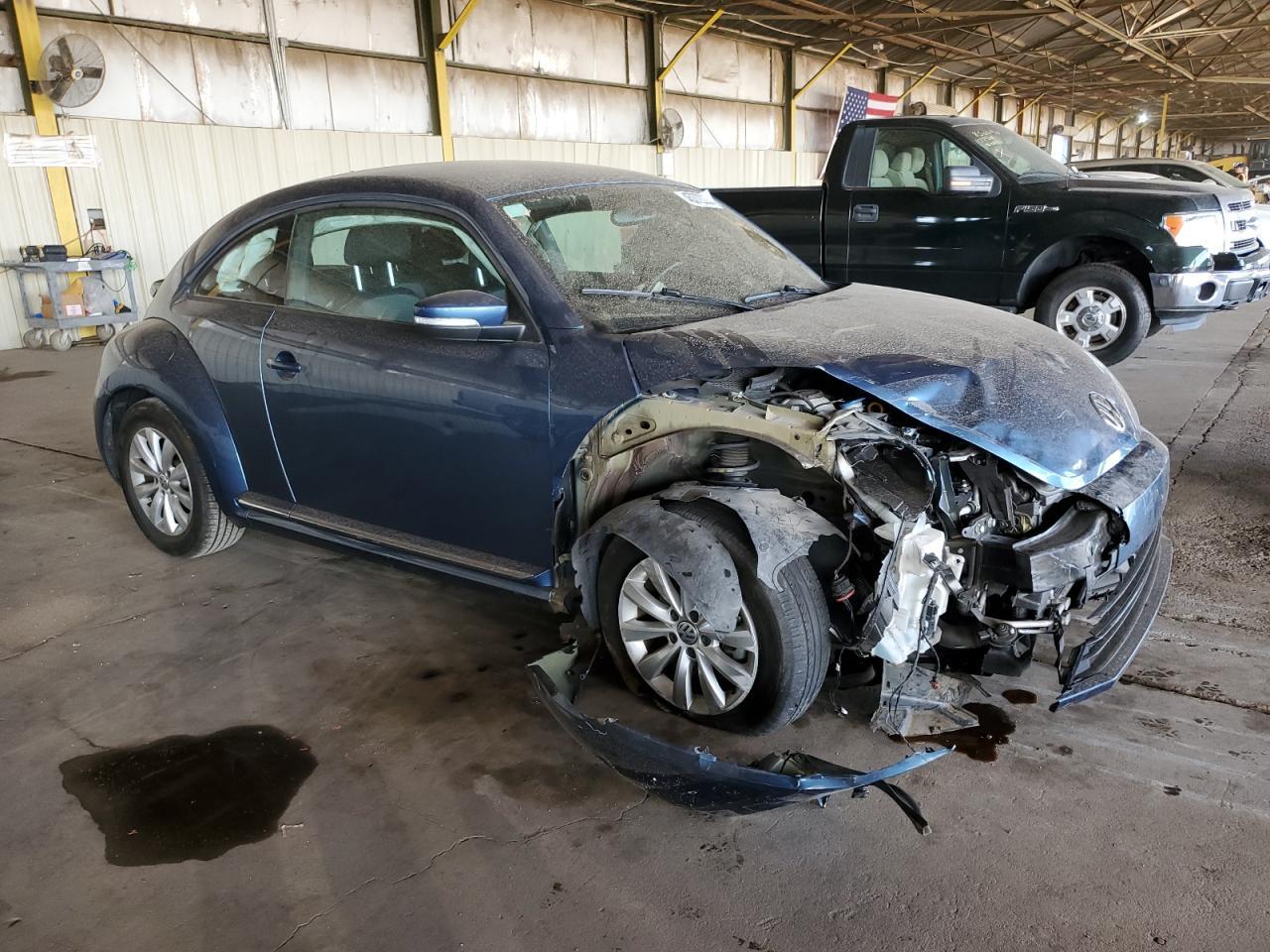 2019 VOLKSWAGEN BEETLE S - Image 4