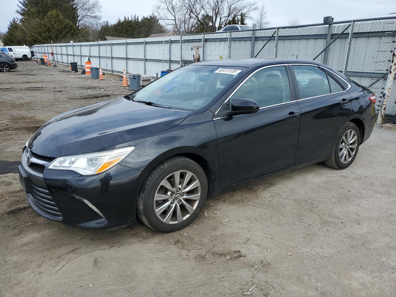 2016 TOYOTA CAMRY XSE