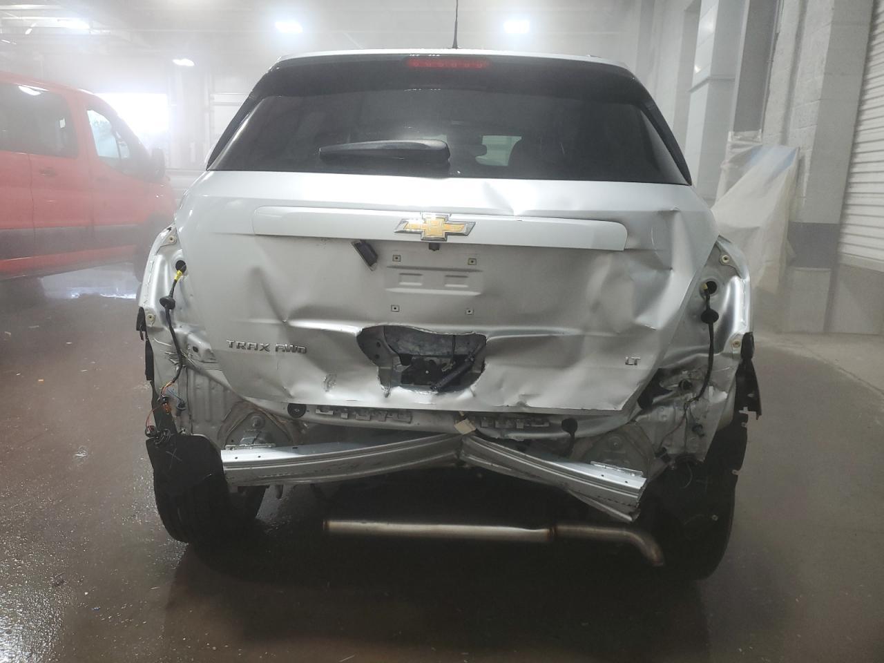 2019 CHEVROLET TRAX 1LT - Фото 6
