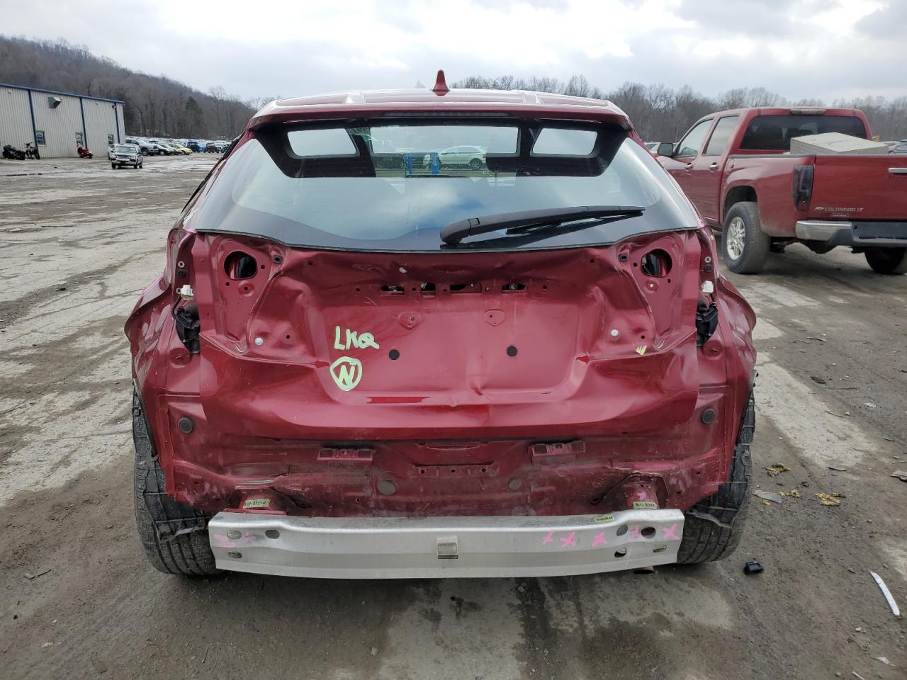 2019 TOYOTA C-HR XLE - Фото 6