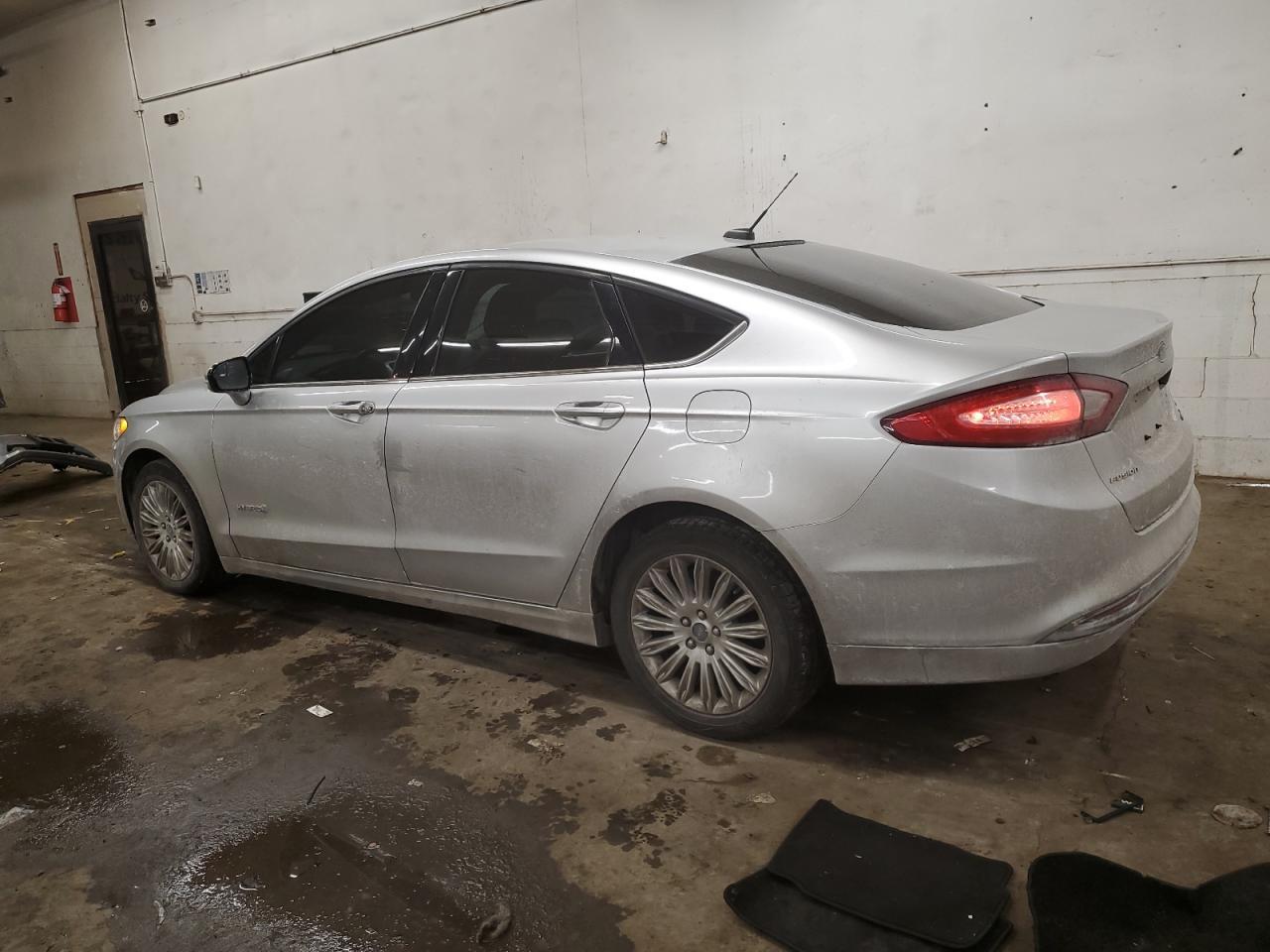 2014 FORD FUSION SE - Фото 2