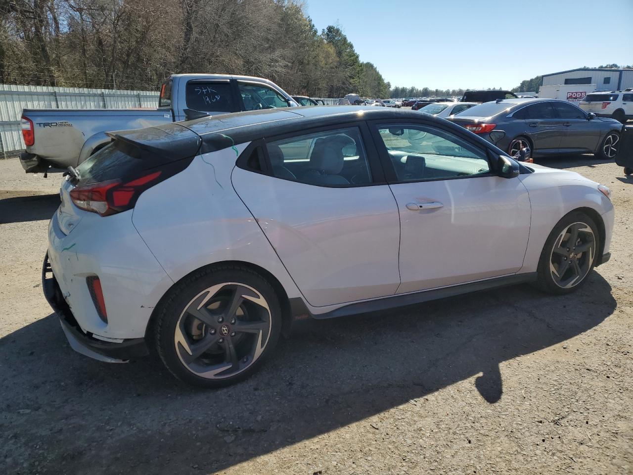 2019 HYUNDAI VELOSTER T - Фото 3