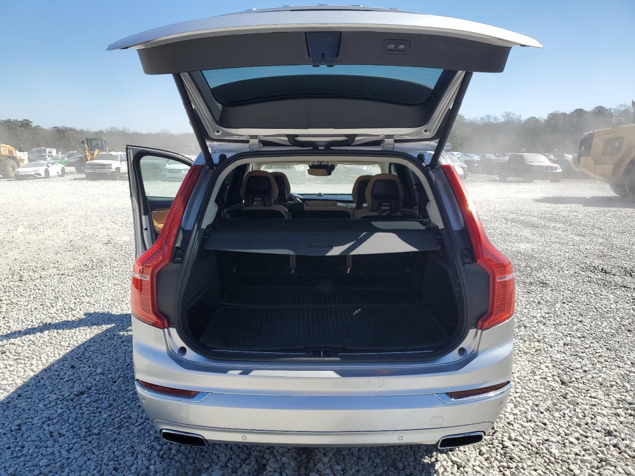 2016 VOLVO XC90 T8 - Фото 6