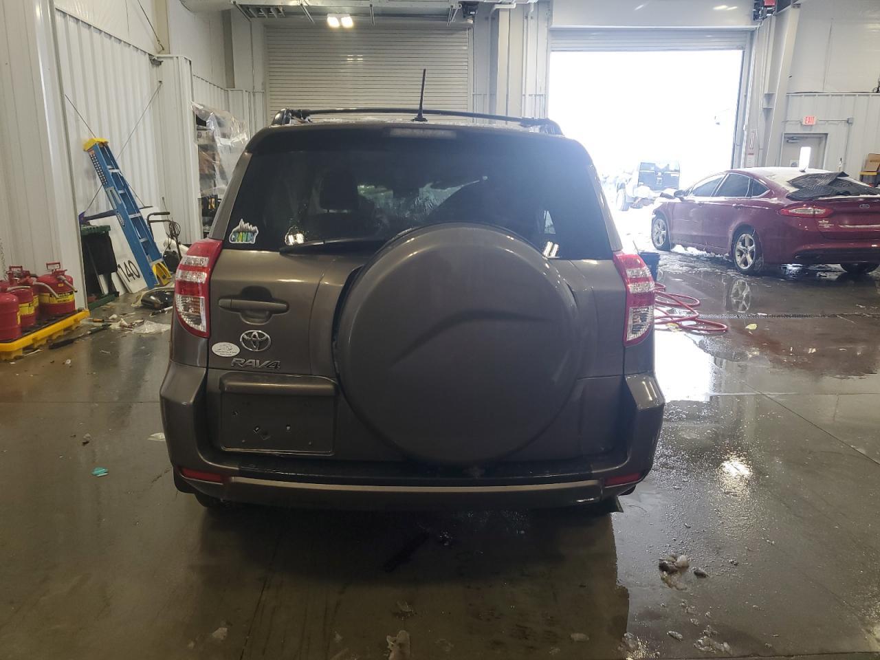 2011 TOYOTA RAV4 - Image 6