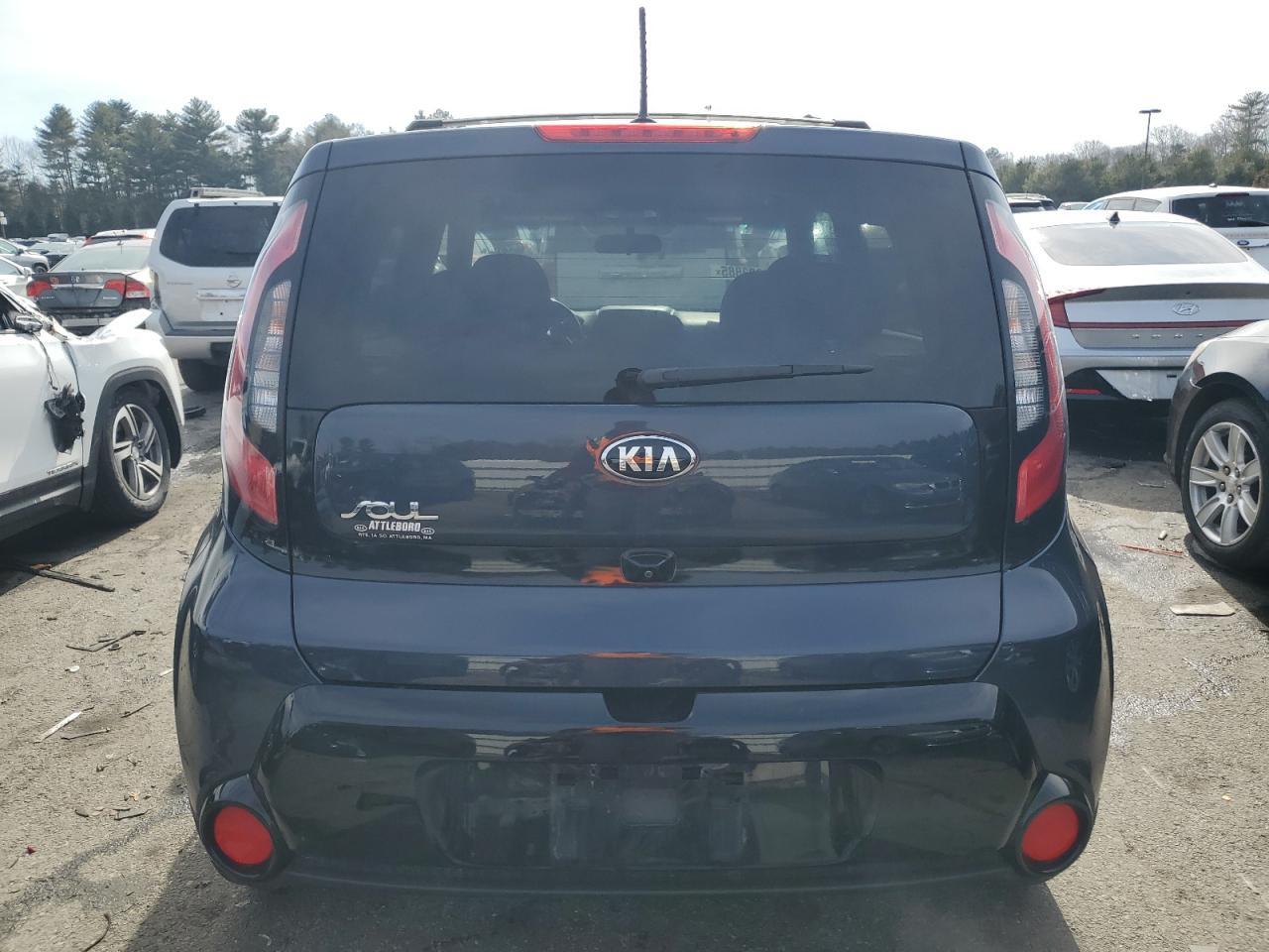2016 KIA SOUL + - Image 6