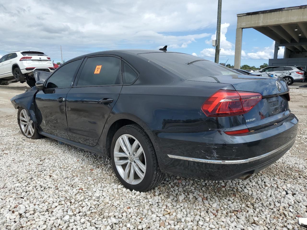 2019 VOLKSWAGEN PASSAT WOL - Фото 2