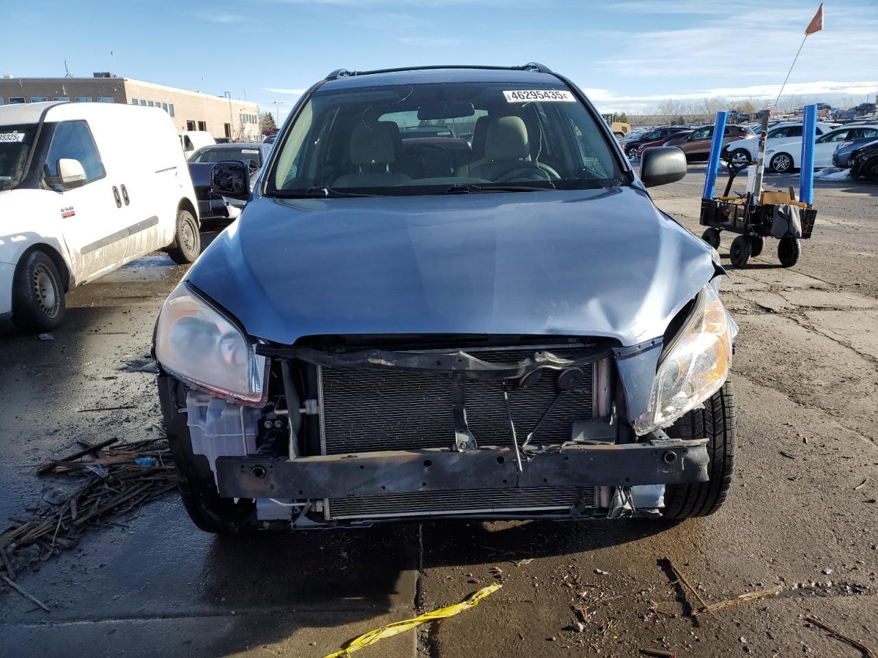 2011 TOYOTA RAV4 - Фото 5