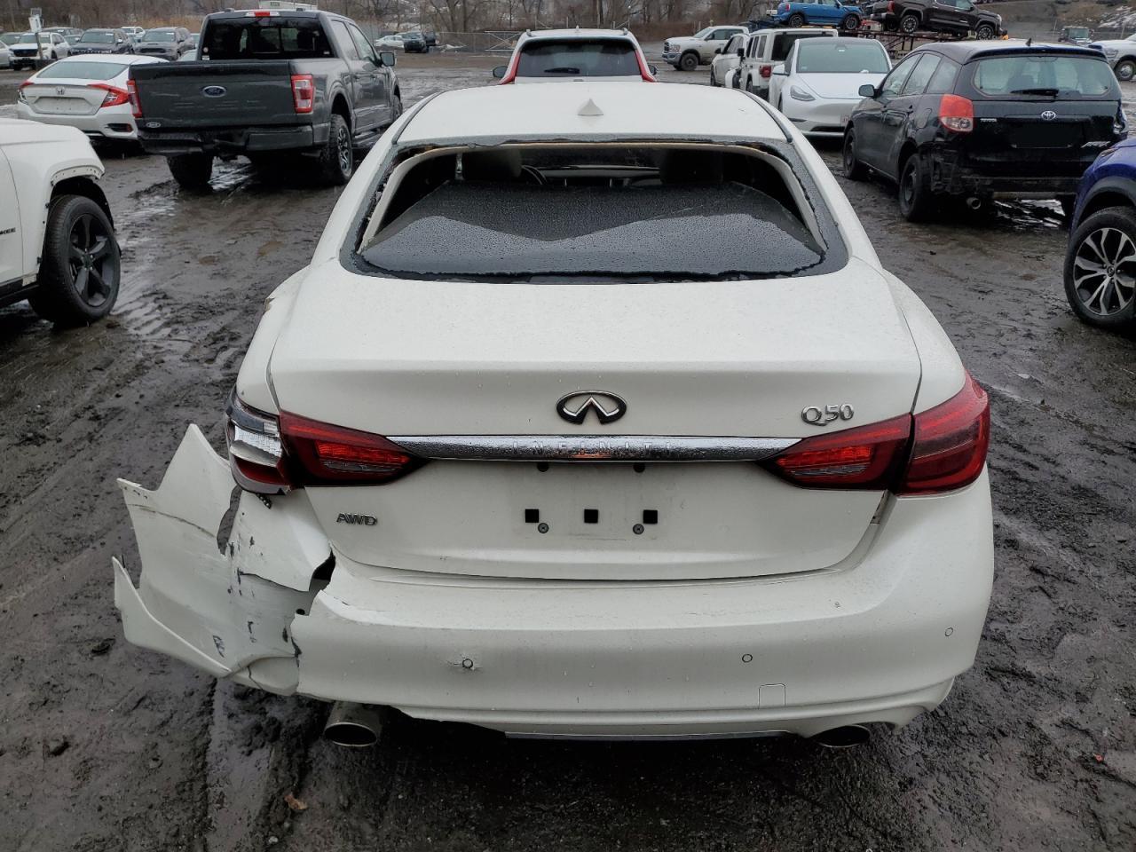 2019 INFINITI Q50 LUXE - Image 6