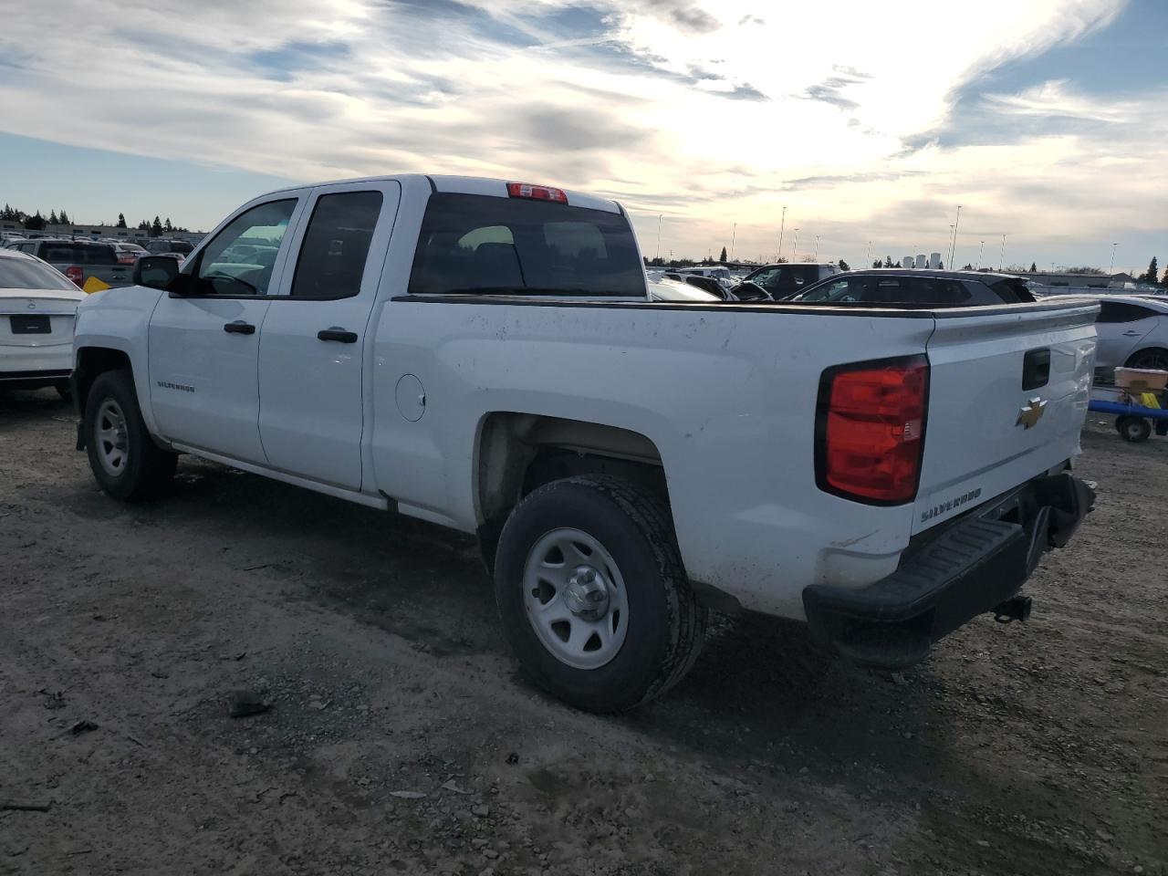 2017 CHEVROLET SILVERADO - Image 2