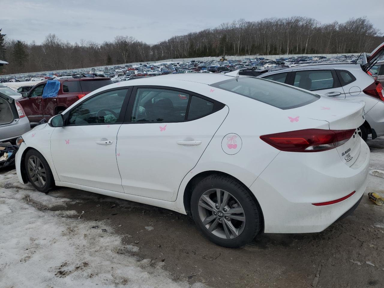 2018 HYUNDAI ELANTRA SE - Image 2