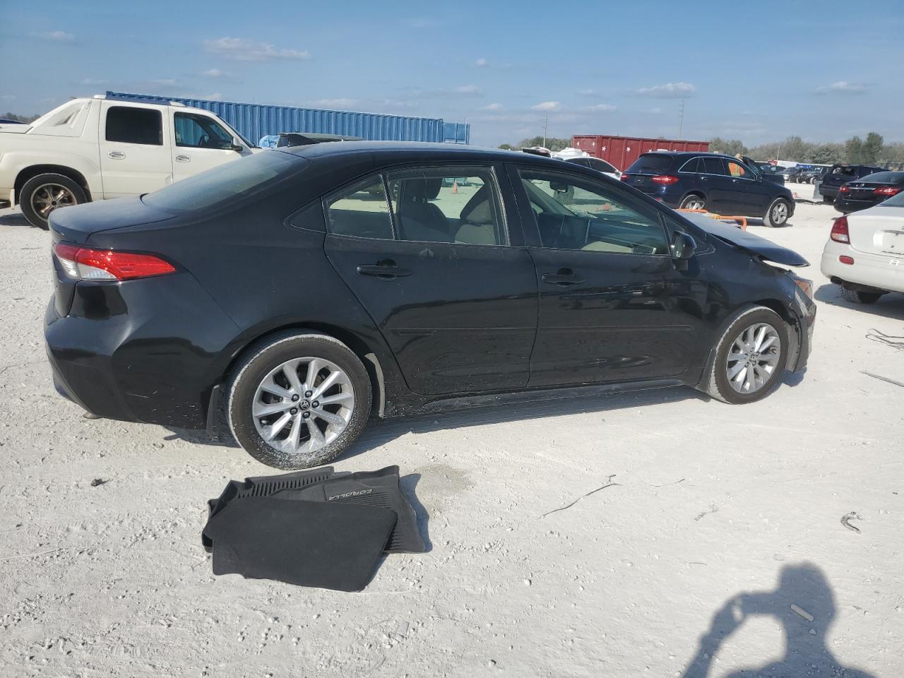 2020 TOYOTA COROLLA LE - Фото 3