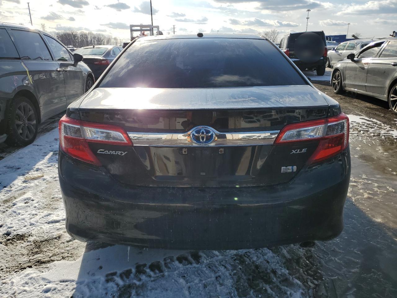 2012 TOYOTA CAMRY HYBR - Фото 6
