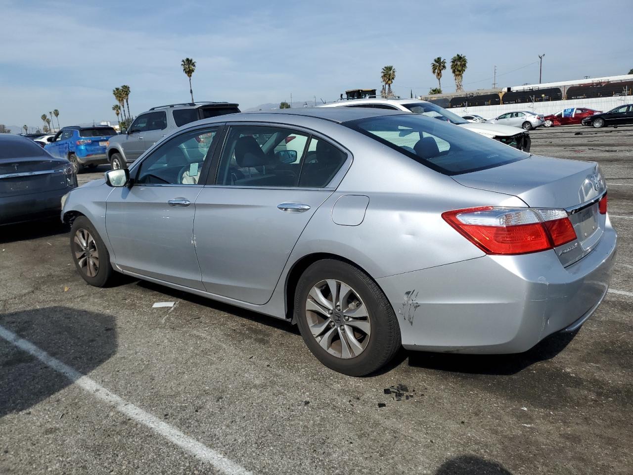 2014 HONDA ACCORD LX - Фото 2