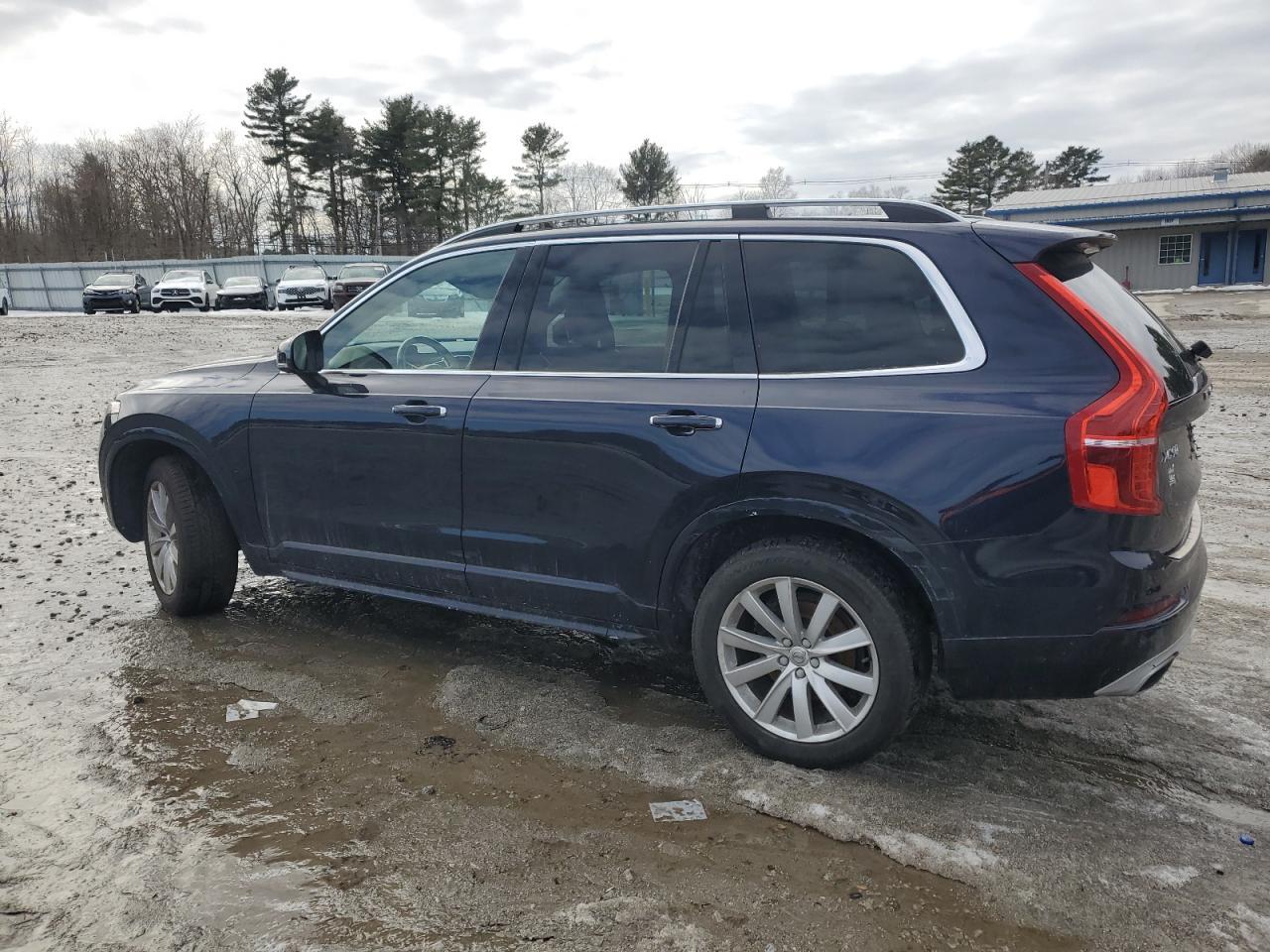 2016 VOLVO XC90 T6 - Фото 2