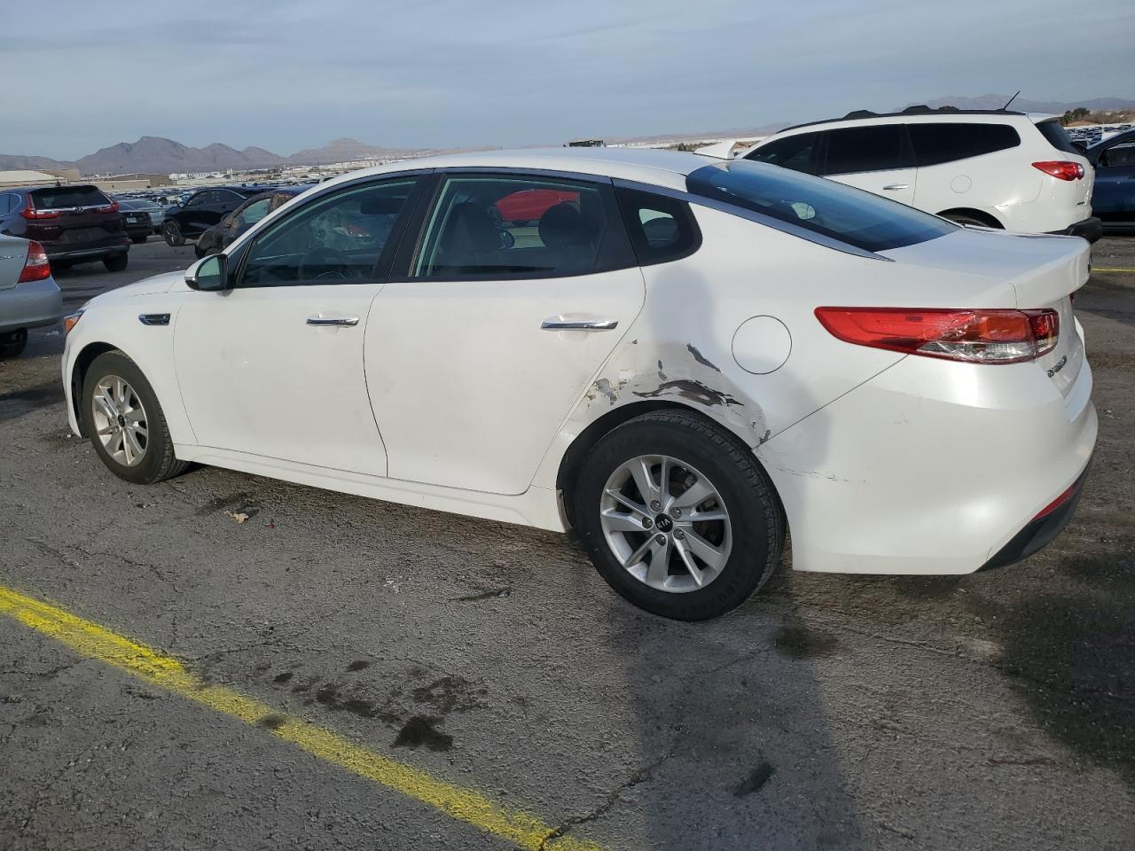 2016 KIA OPTIMA LX - Фото 2
