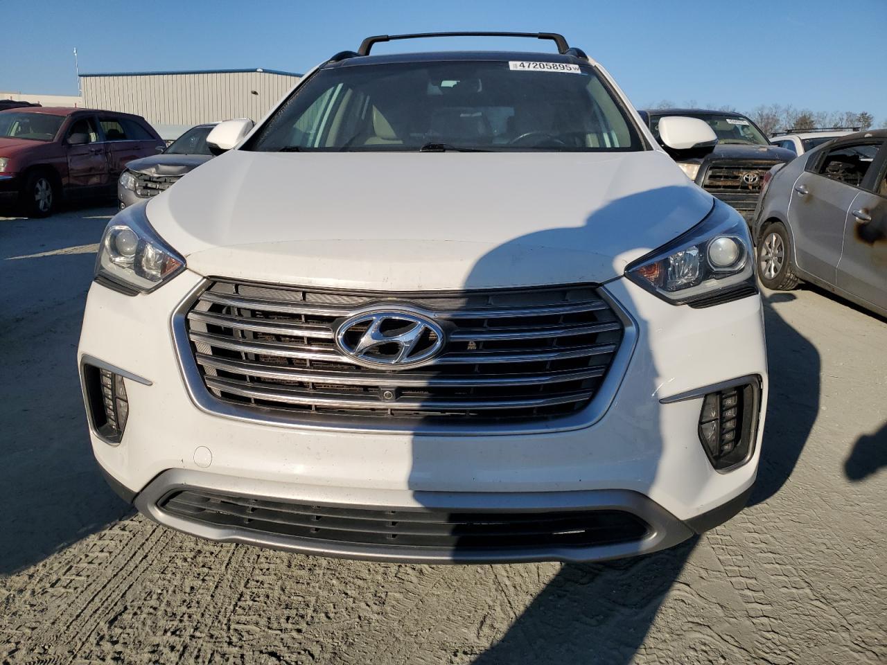 2017 HYUNDAI SANTA FE S - Image 5