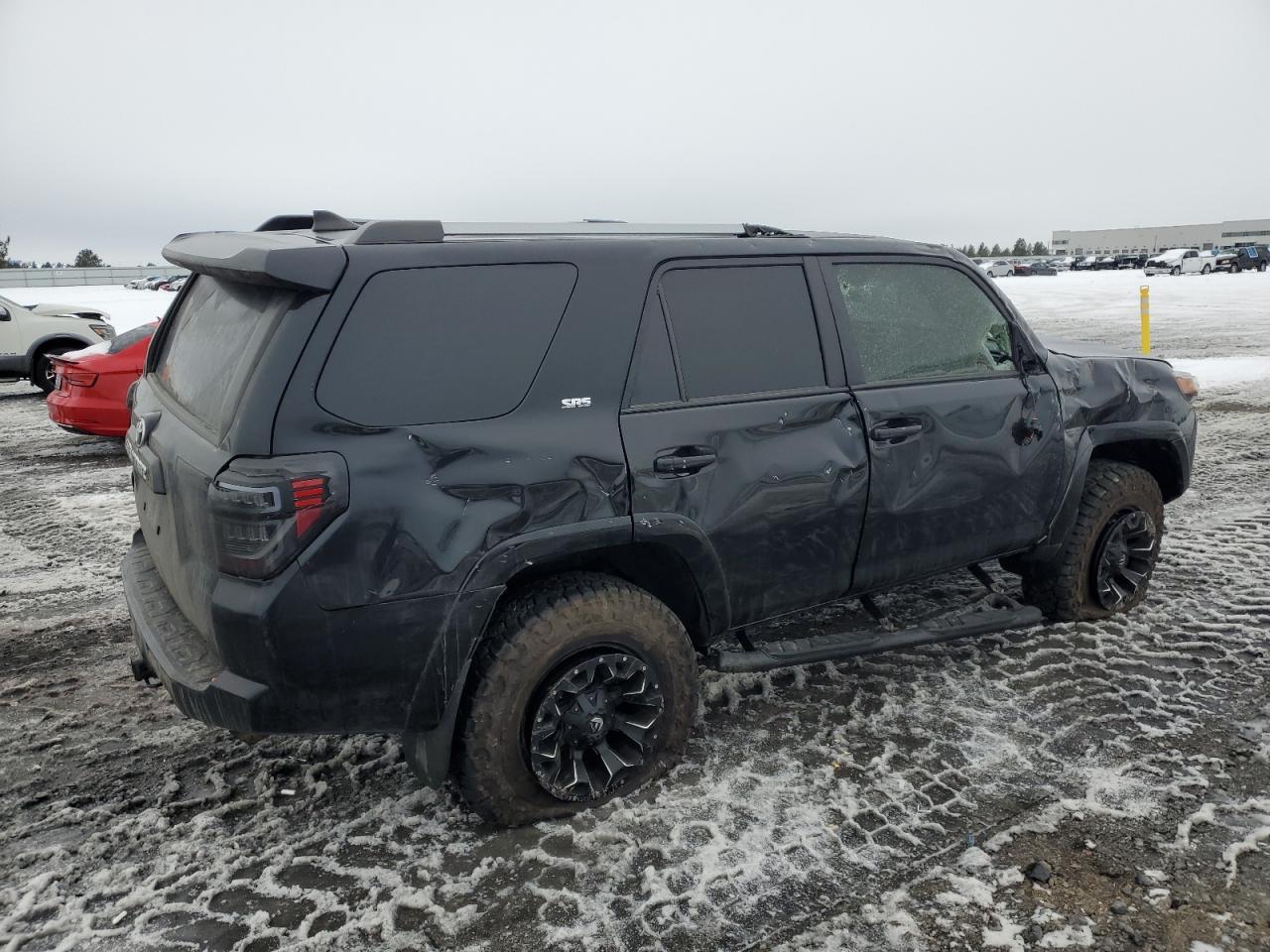 2022 TOYOTA 4RUNNER SR - Image 3