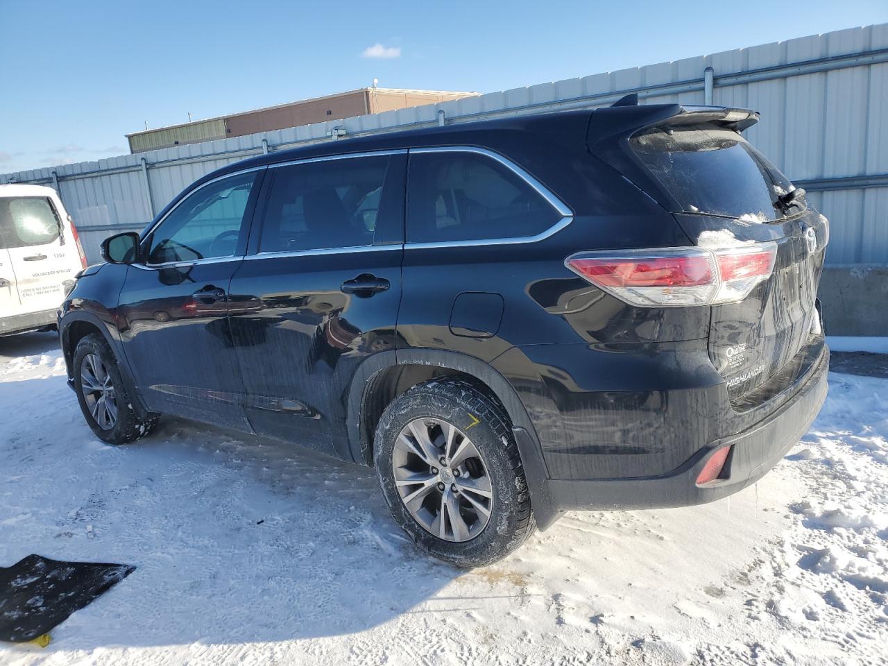 2015 TOYOTA HIGHLANDER - Фото 2