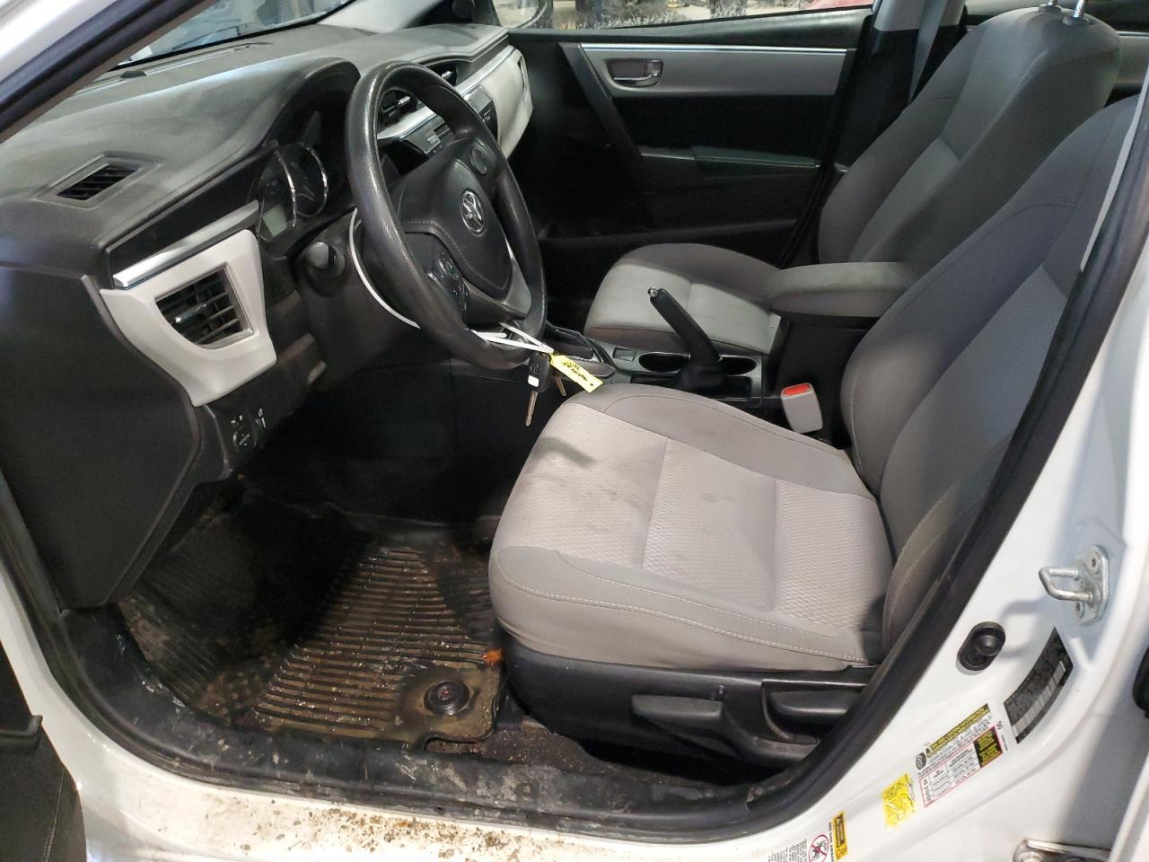 2015 TOYOTA COROLLA L - Фото 7