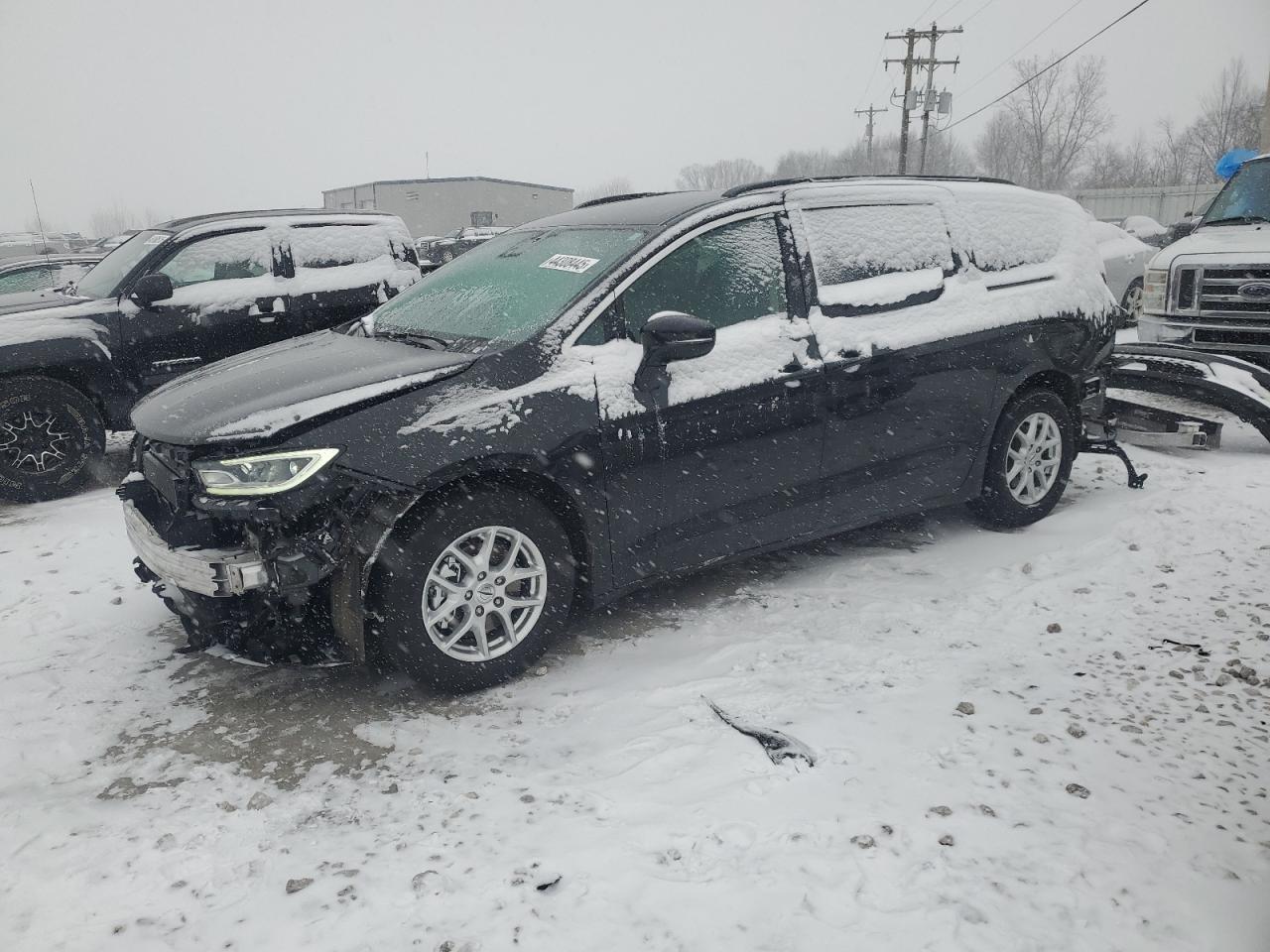 2022 CHRYSLER PACIFICA T