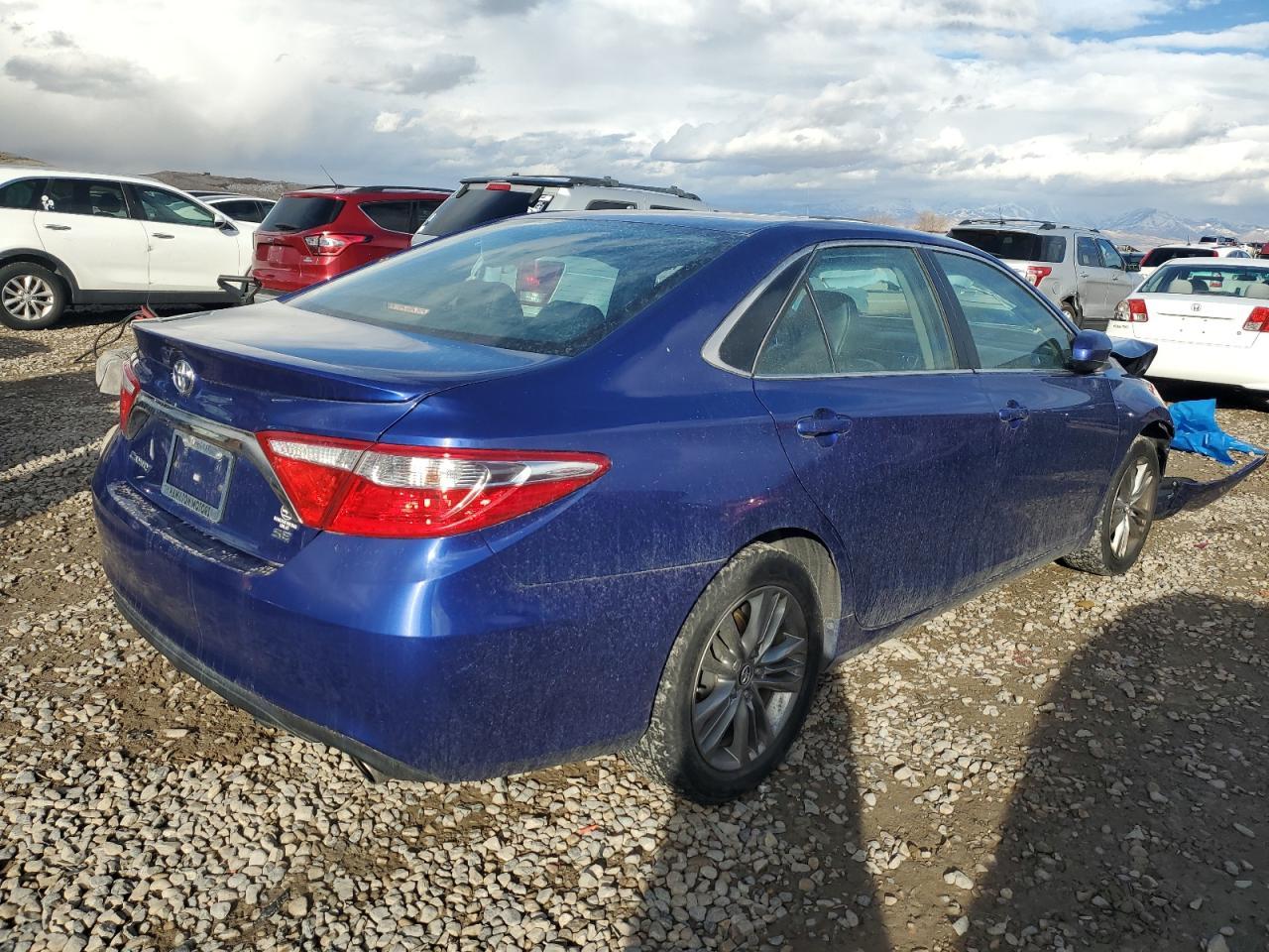 2016 TOYOTA CAMRY LE - Image 3