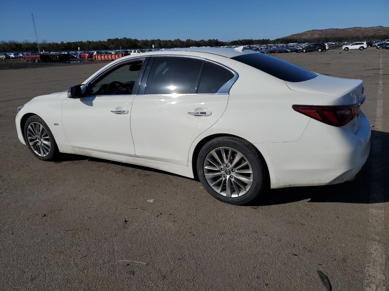 2019 INFINITI Q50 LUXE - Image 2