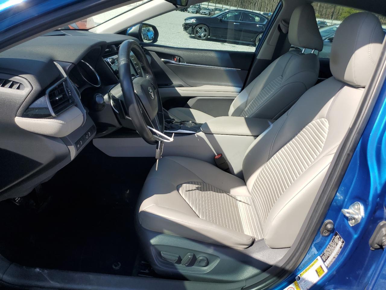2019 TOYOTA CAMRY L - Image 7