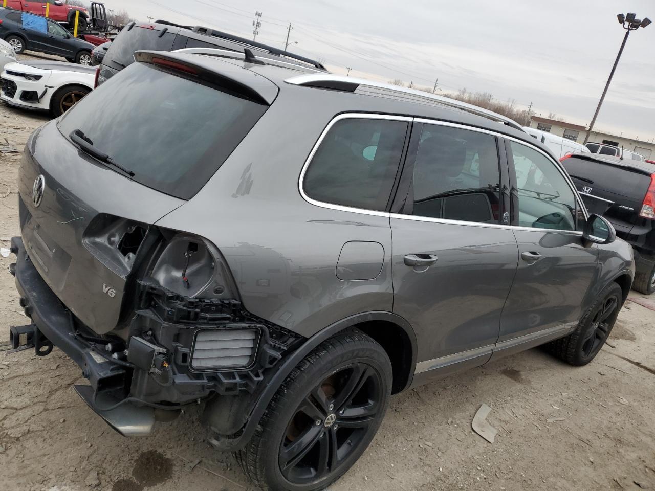 2017 VOLKSWAGEN TOUAREG WO - Фото 3