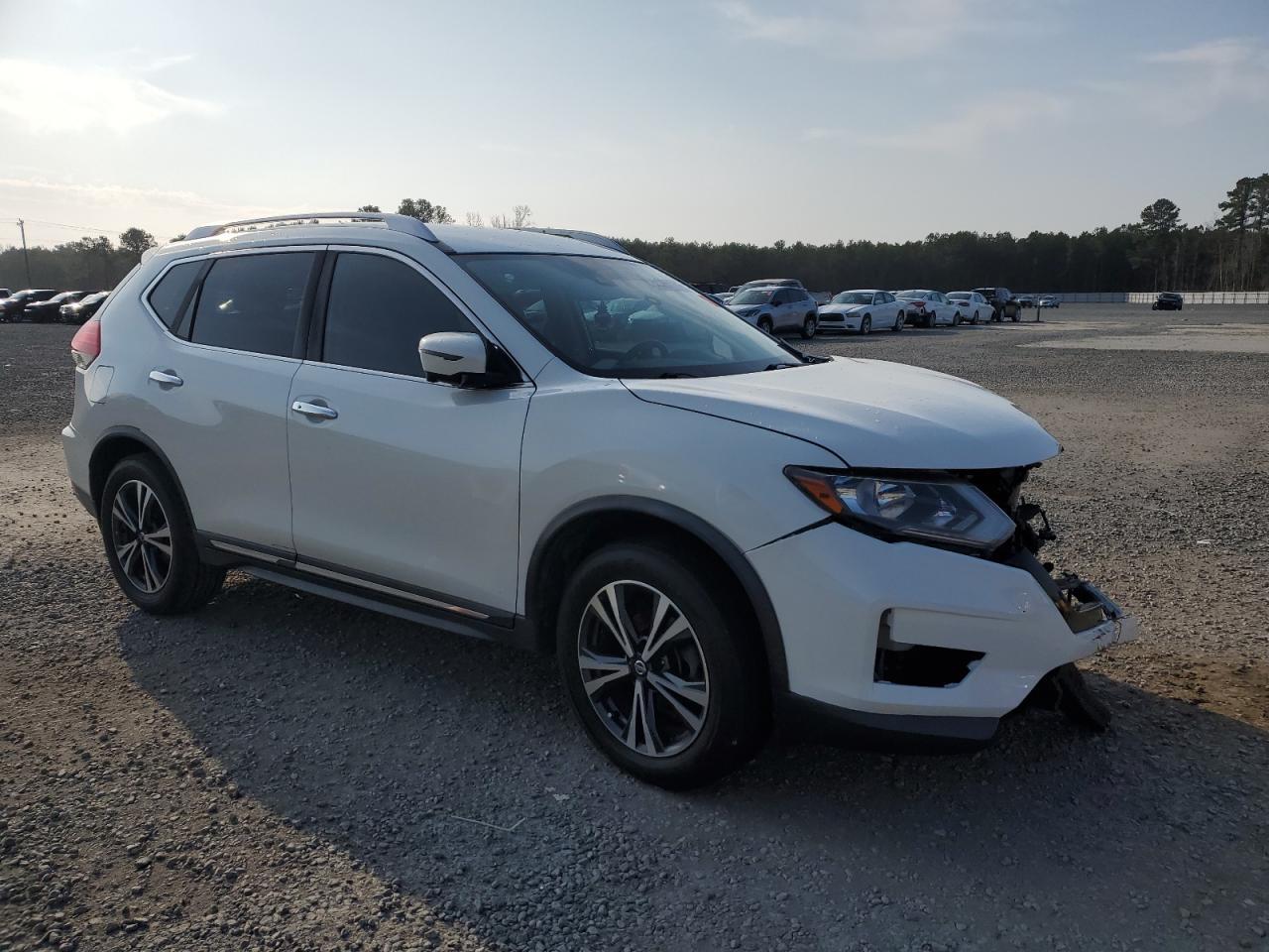 2017 NISSAN ROGUE S - Image 4