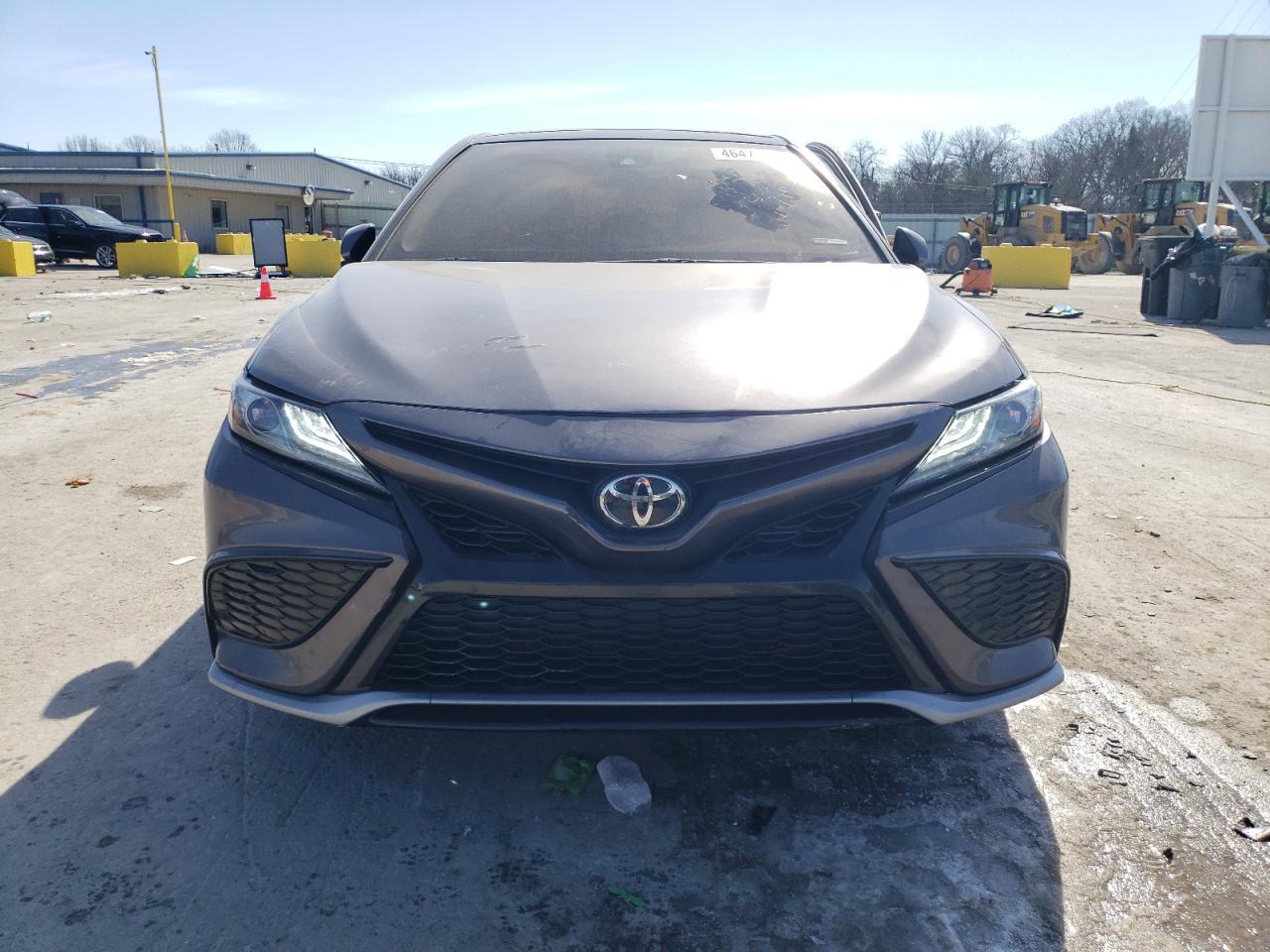2021 TOYOTA CAMRY XSE - Фото 5
