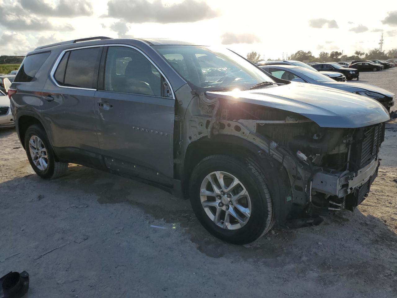 2018 CHEVROLET TRAVERSE L - Фото 4