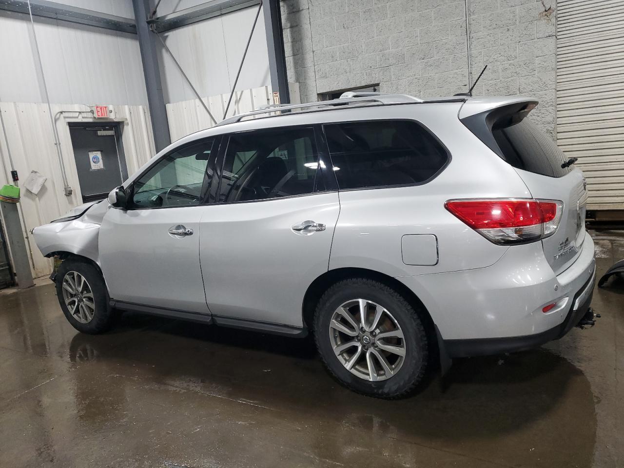 2013 NISSAN PATHFINDER - Фото 2