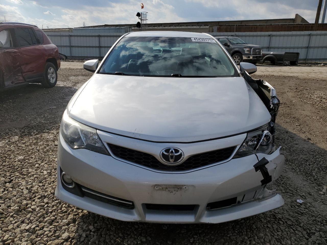2014 TOYOTA CAMRY L - Image 5