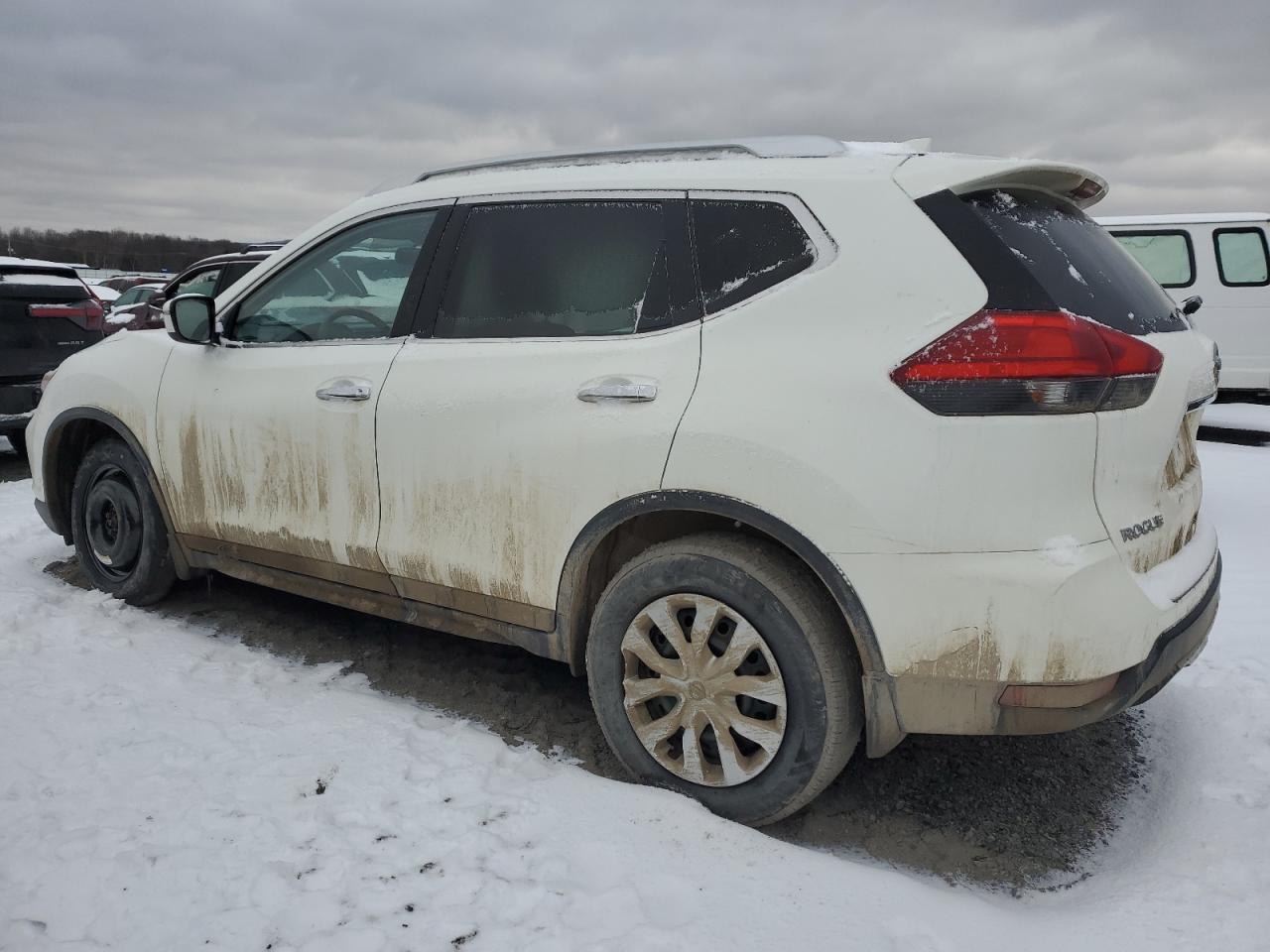 2017 NISSAN ROGUE S - Image 2