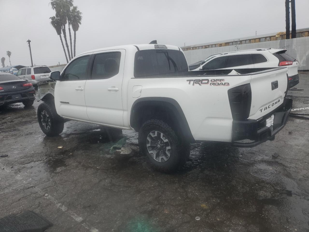 2020 TOYOTA TACOMA DOU - Image 2