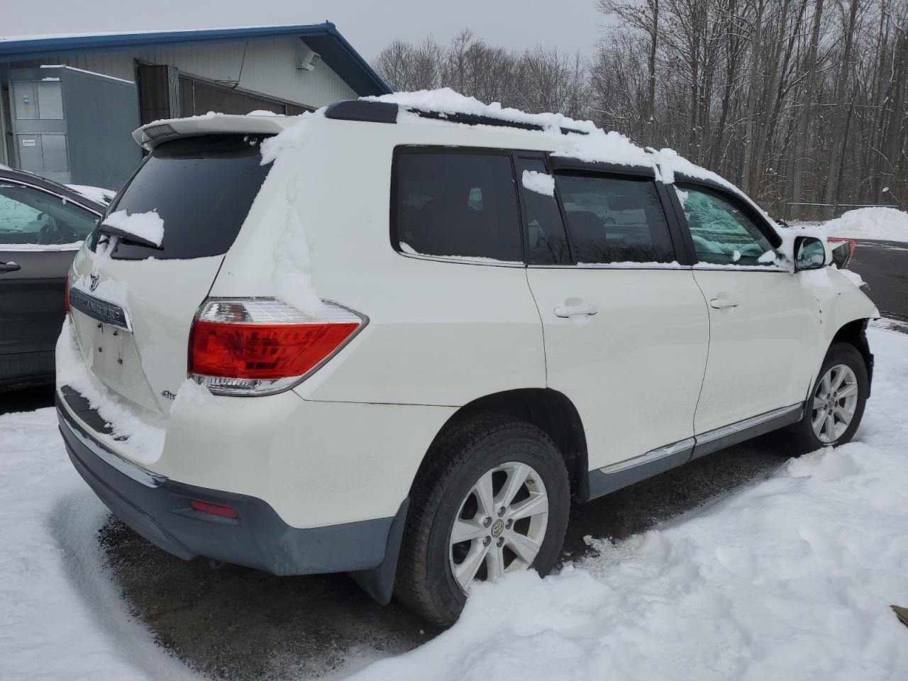 2012 TOYOTA HIGHLANDER - Image 3