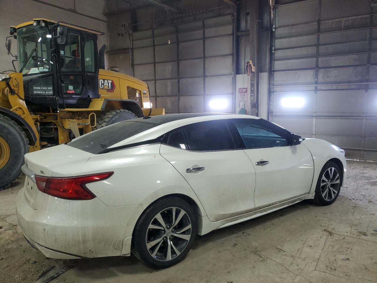 2016 NISSAN MAXIMA 3.5 - Фото 3