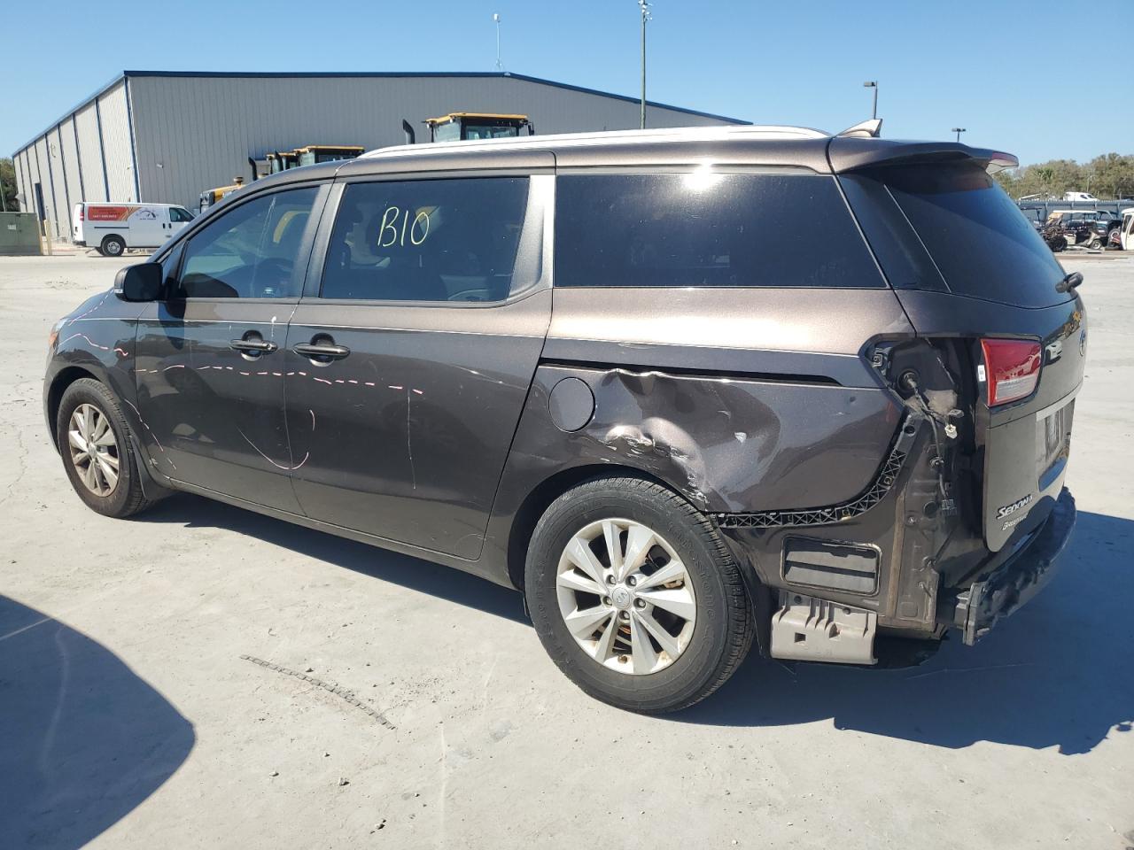 2016 KIA SEDONA LX - Фото 2