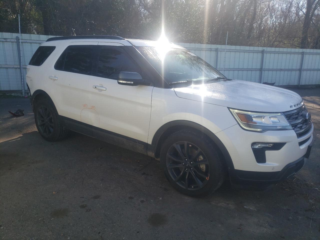 2018 FORD EXPLORER X - Фото 4