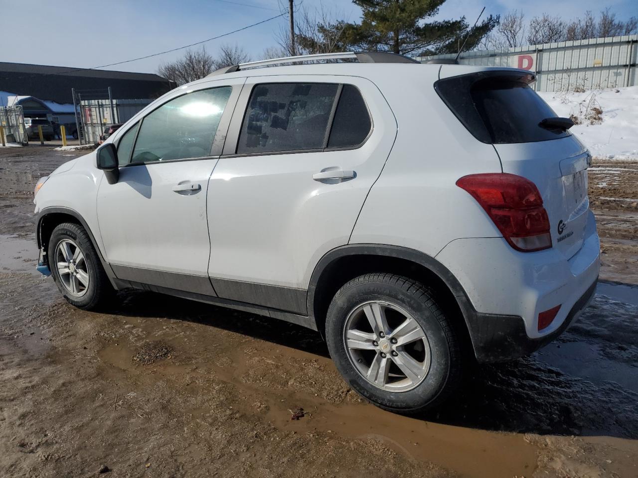 2021 CHEVROLET TRAX 1LT - Фото 2