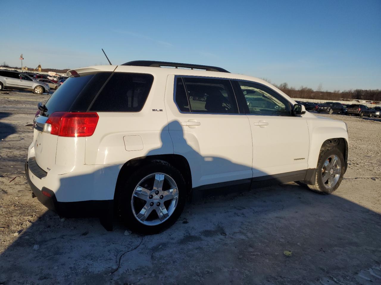2013 GMC TERRAIN SL - Image 3