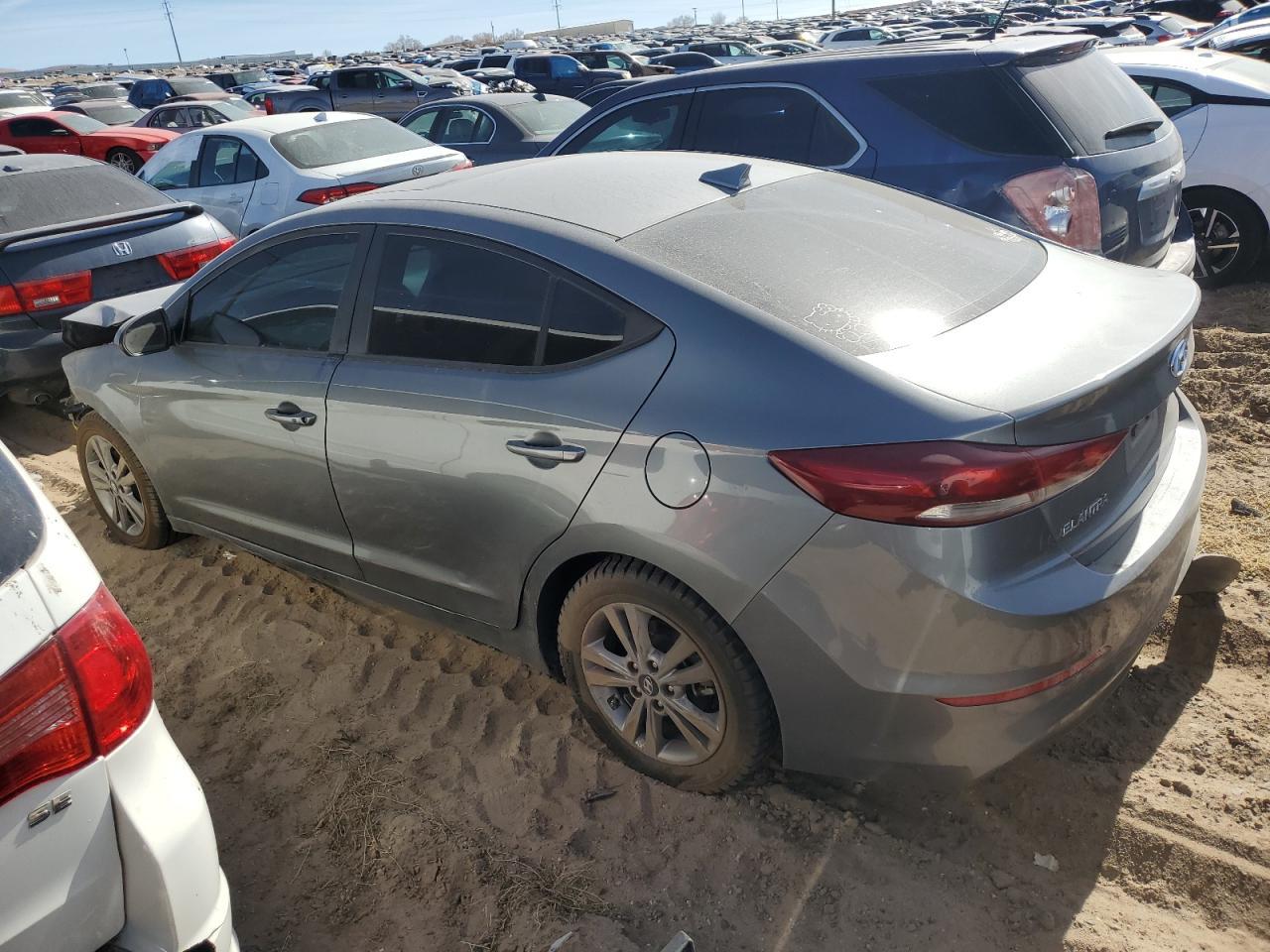 2018 HYUNDAI ELANTRA SE - Фото 2