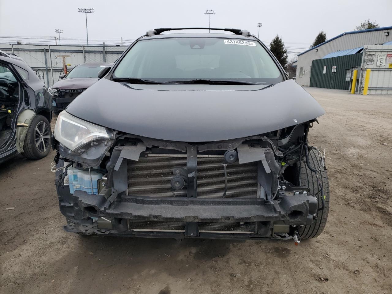 2017 TOYOTA RAV4 LE - Фото 5