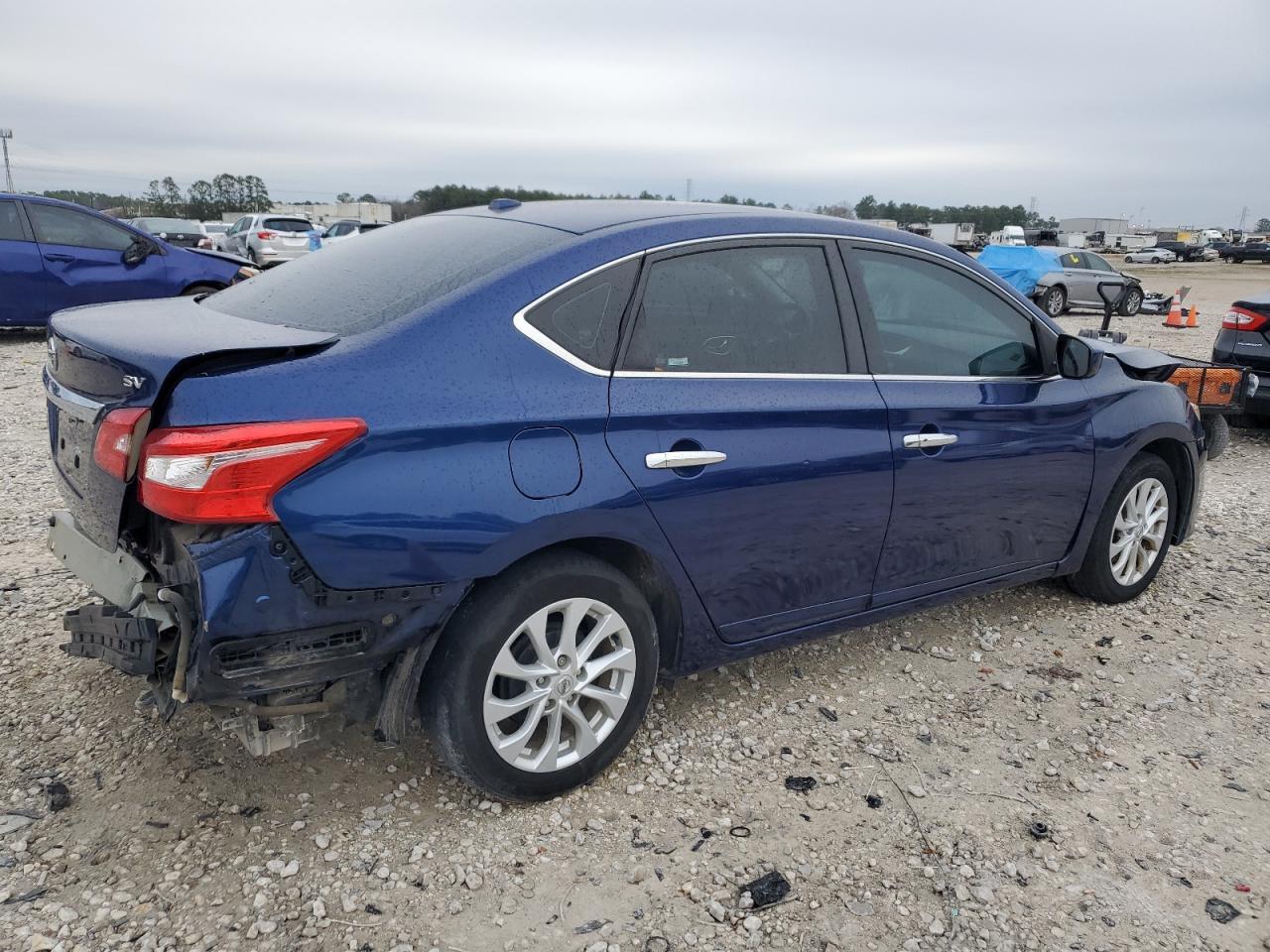 2018 NISSAN SENTRA S - Фото 3