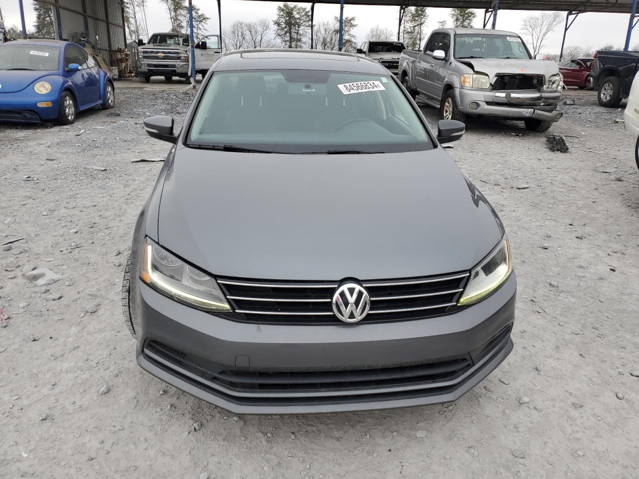 2017 VOLKSWAGEN JETTA SE - Image 5