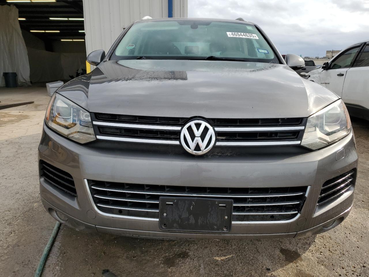2012 VOLKSWAGEN TOUAREG V6 - Image 5