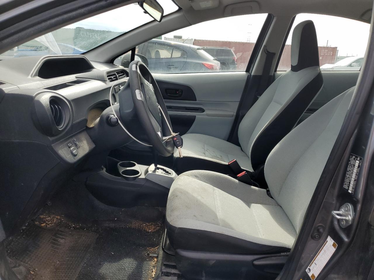 2013 TOYOTA PRIUS C - Image 7