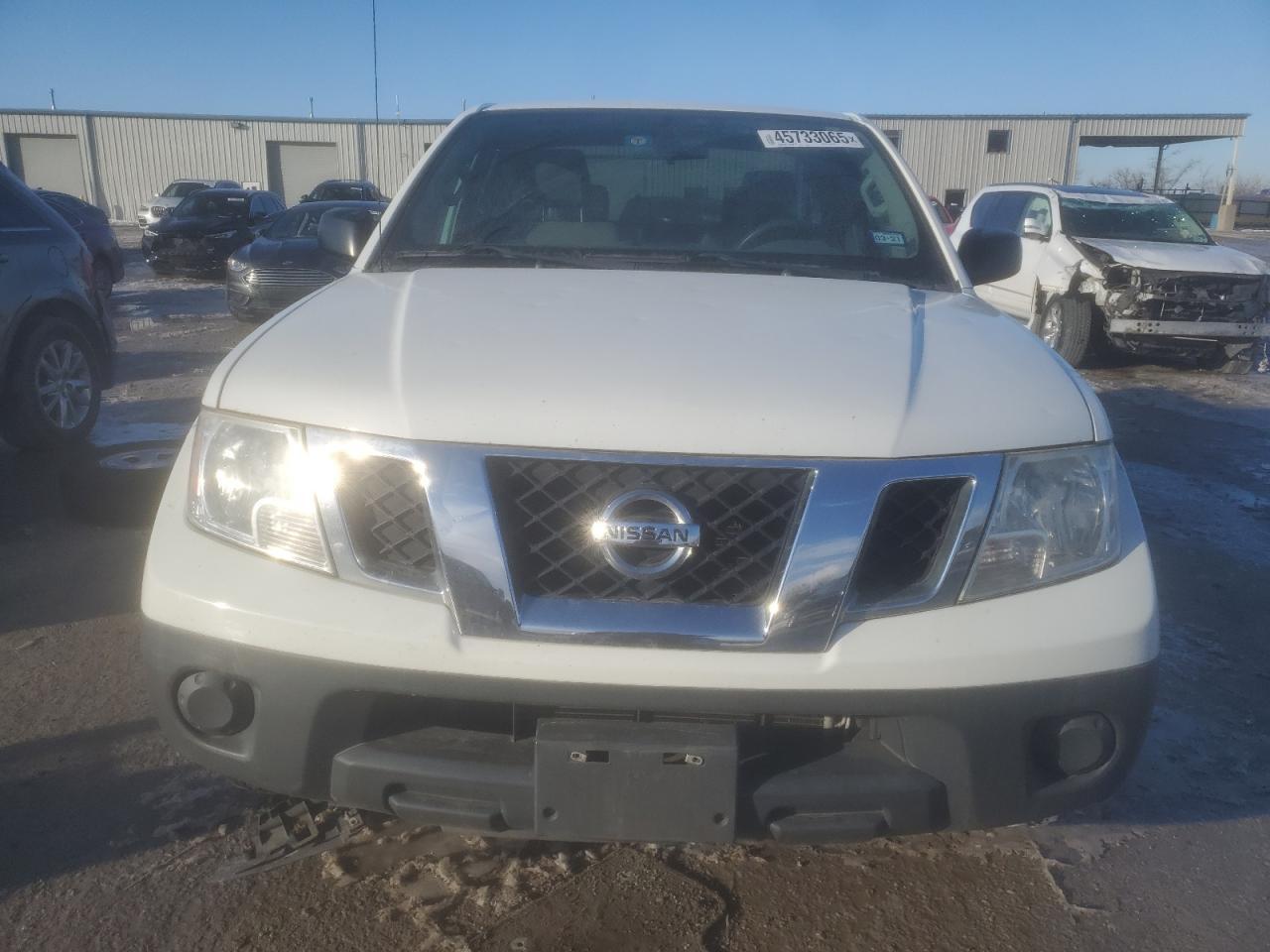 2017 NISSAN FRONTIER S - Фото 5